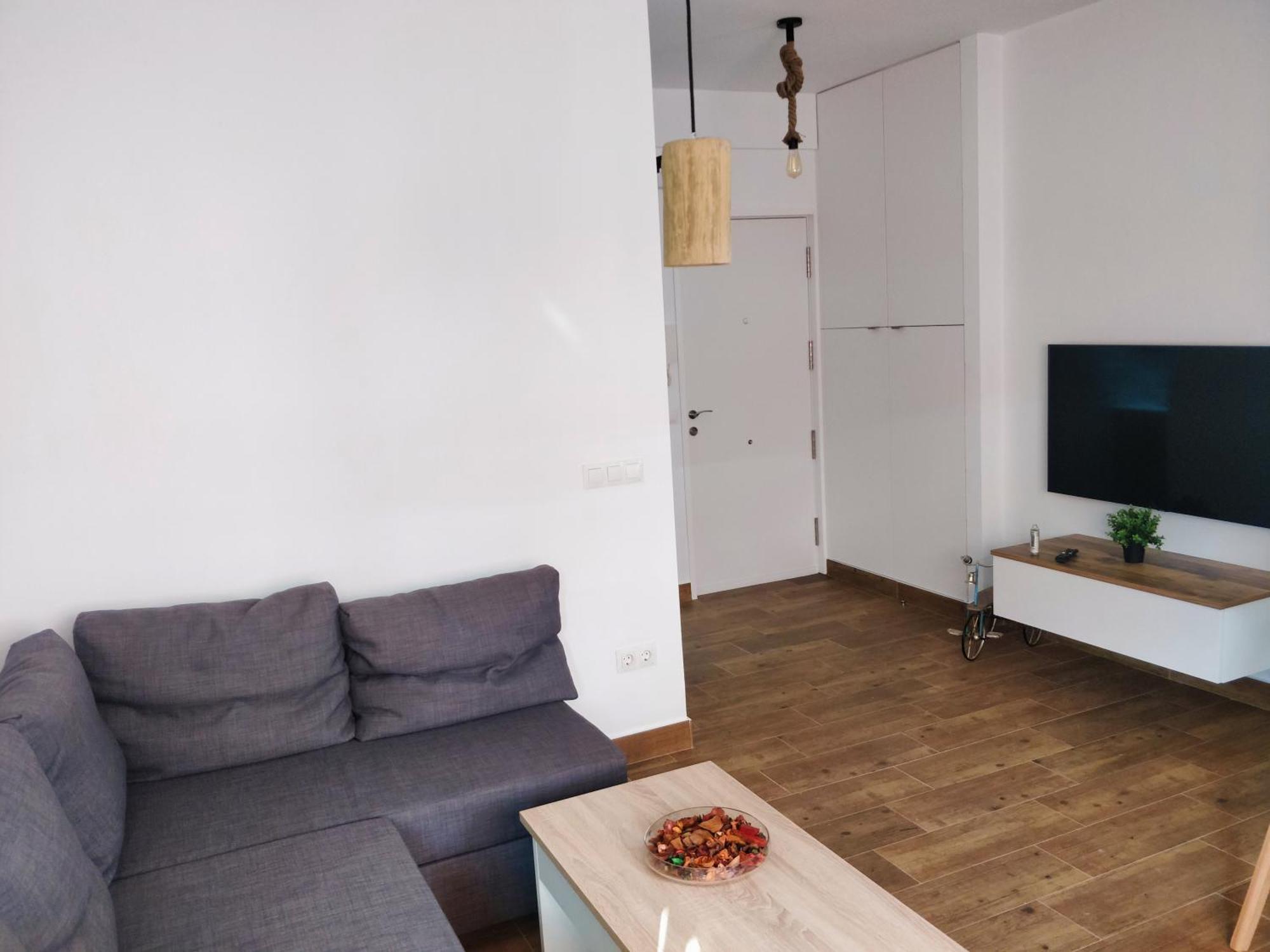 Apartamento Piso Centrico En Avenida Principal *
