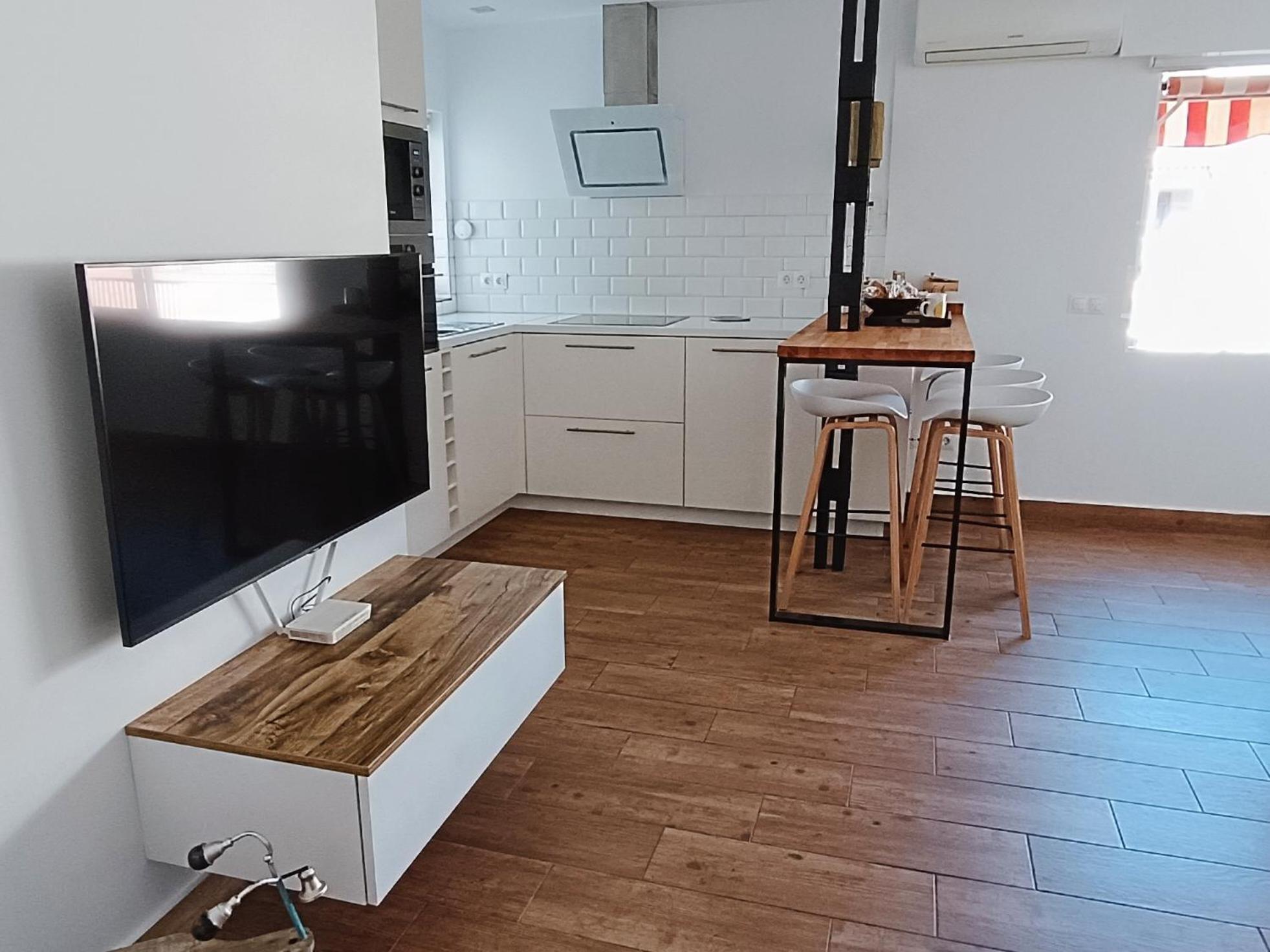Apartamento Piso Centrico En Avenida Principal